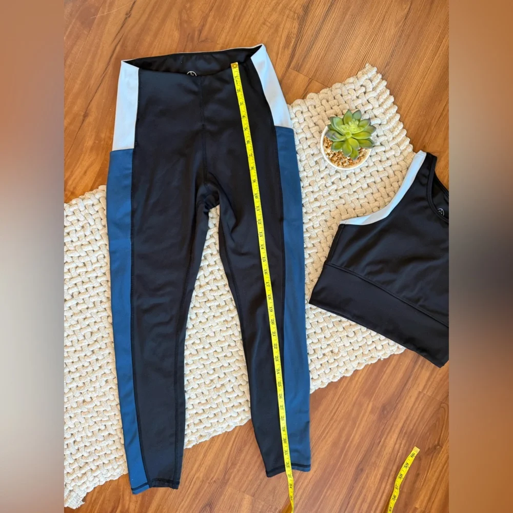 Move Theology | Women’s Colorblock Matching Legging and Bra Set | Small